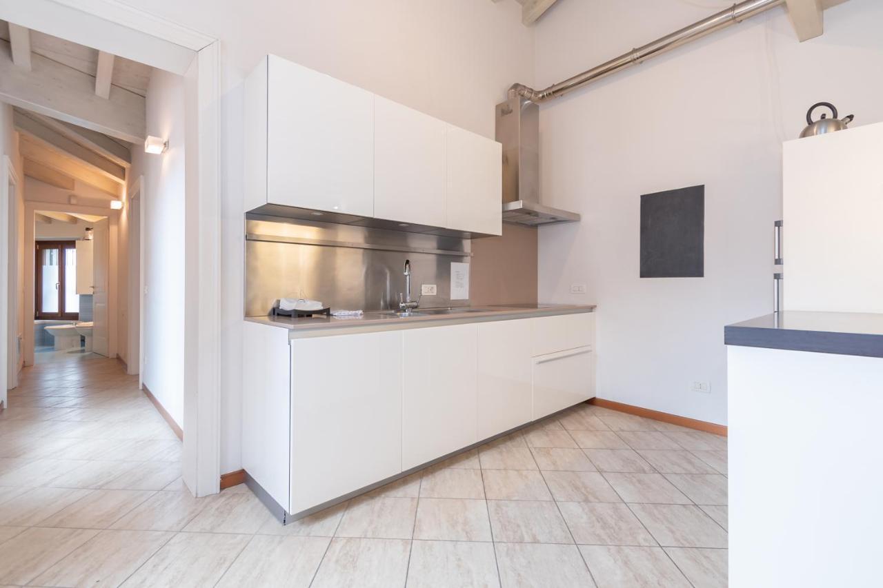 Trilocale Rua Sovera 85 - F&L Aparment Brescia Exterior photo
