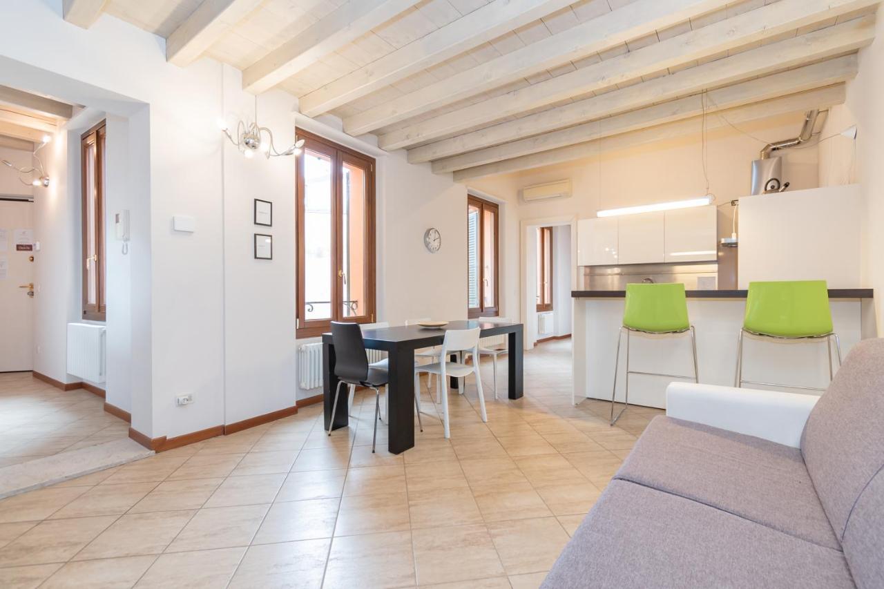Trilocale Rua Sovera 85 - F&L Aparment Brescia Exterior photo