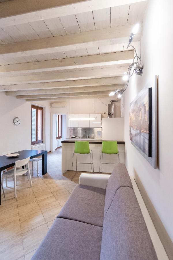 Trilocale Rua Sovera 85 - F&L Aparment Brescia Exterior photo