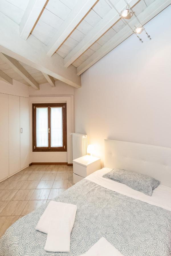 Trilocale Rua Sovera 85 - F&L Aparment Brescia Exterior photo